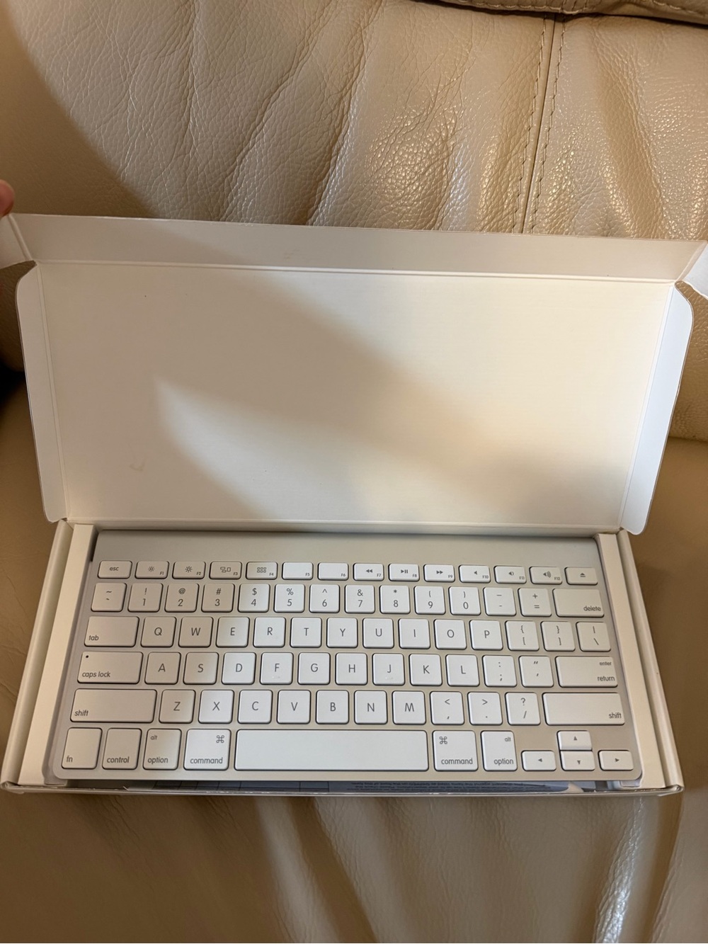 Apple Wireless Keyboard Bluetooth
